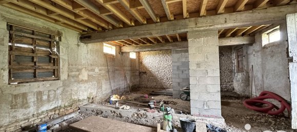 Estúdio em Saint-Germain-des-Bois, France N.º 57753 5