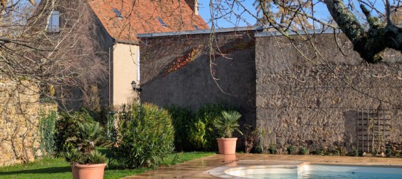  Castillos de 6 dormitorios en Briantes, France No. 43211 2