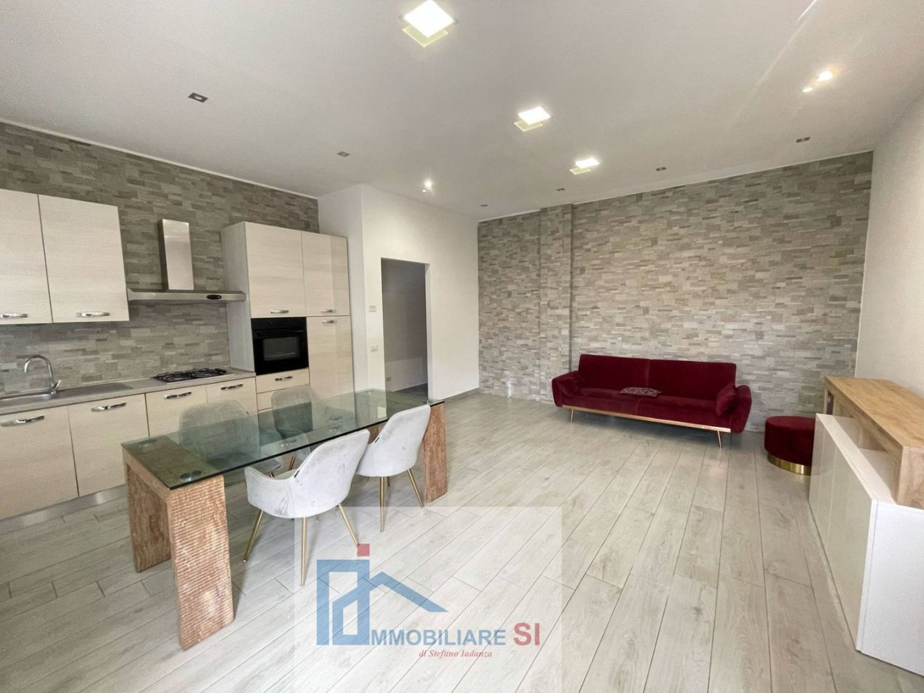 5 Schlafzimmer Wohnung in Benevento, Italy, Nr. 340339