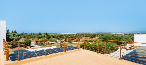 5 bedrooms House in Guia, Portugal No. 135716 23