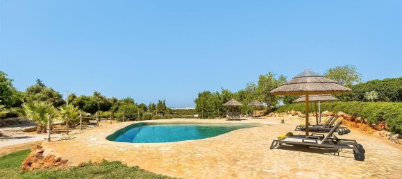 5 bedrooms House in Guia, Portugal No. 135716 3