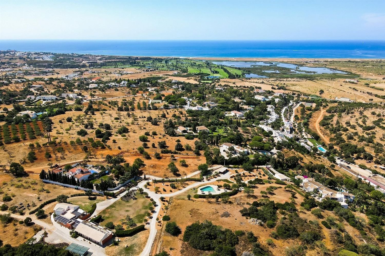 5 bedrooms House in Guia, Portugal No. 135716