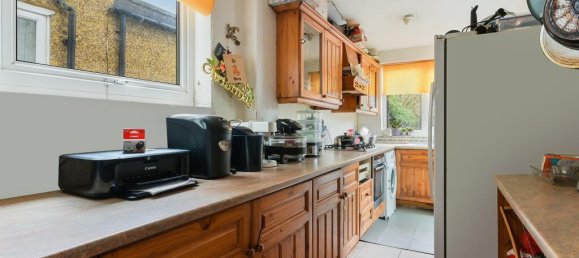 3 bedrooms House in Isleworth, United Kingdom No. 9787 4