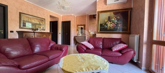 3 bedrooms Villa in Lattarico, Italy No. 343642 2