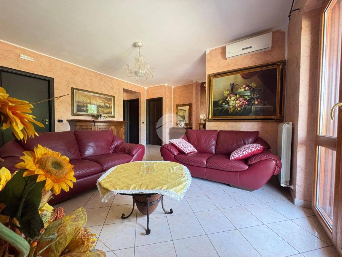 3 bedrooms Villa in Lattarico, Italy No. 343642