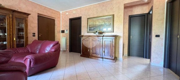 3 bedrooms Villa in Lattarico, Italy No. 343642 4