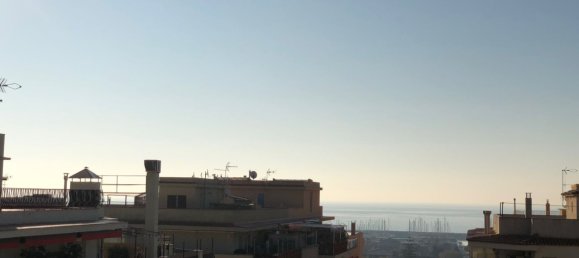 4 Schlafzimmer Penthouse in Premia De Mar, Spain, Nr. 159235 26