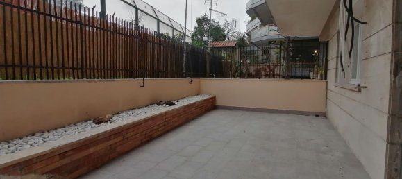 2 rooms Apartment in Rome, Italy No. 206010 9