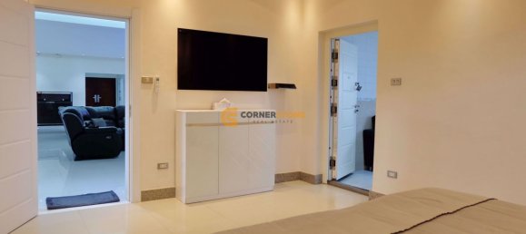 4 bedrooms Cafe / restaurant in Pattaya, Thailand No. 19566 12