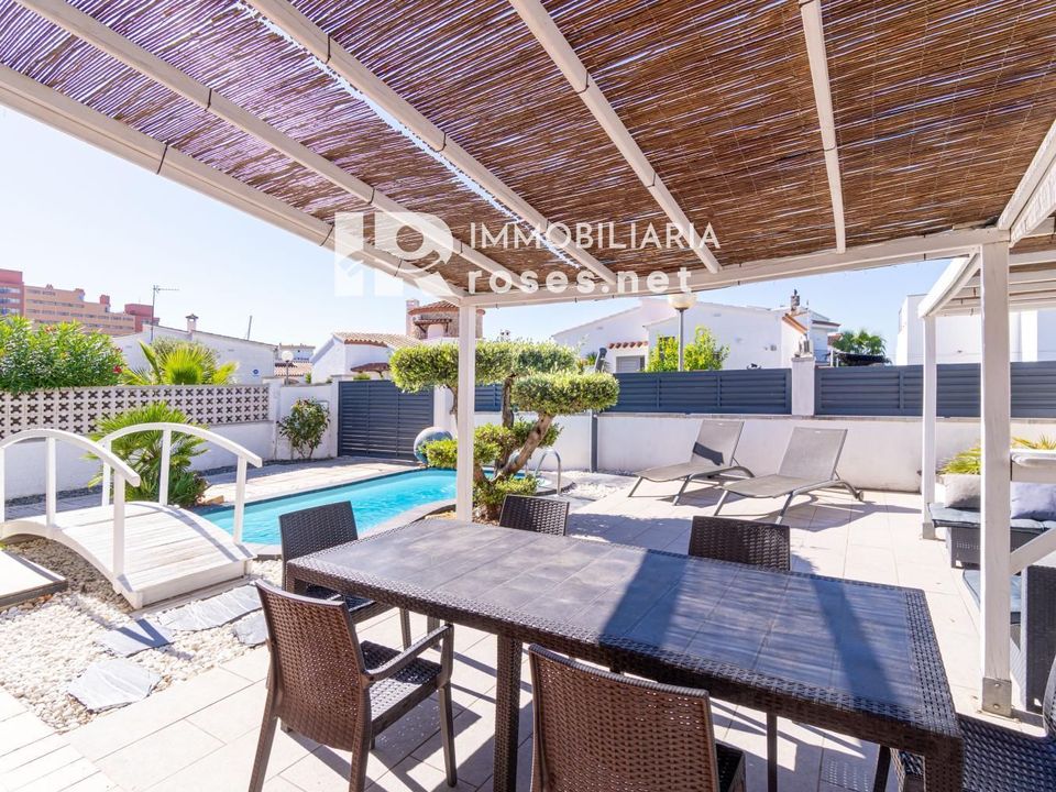 2 bedrooms Villa in Roses, Spain No. 277547