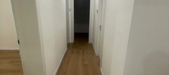 Apartamento de 4 habitaciónes en Carpi, Italy No. 24715 16