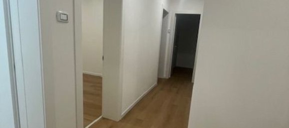 Apartamento de 4 habitaciónes en Carpi, Italy No. 24715 14