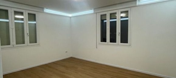 Apartamento de 4 habitaciónes en Carpi, Italy No. 24715 10