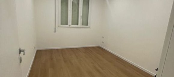 Apartamento de 4 habitaciónes en Carpi, Italy No. 24715 13