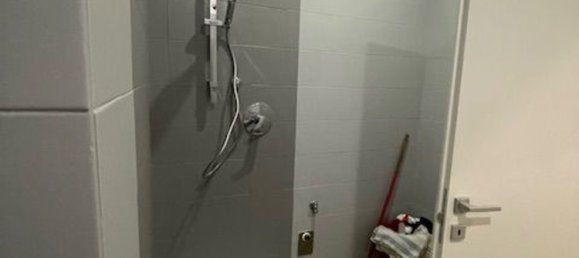 Apartamento de 4 habitaciónes en Carpi, Italy No. 24715 20