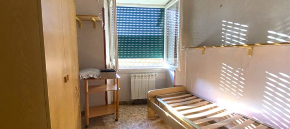 Квартира с 4 комнатами в Рокка ди Папа, Италия № 130347 3