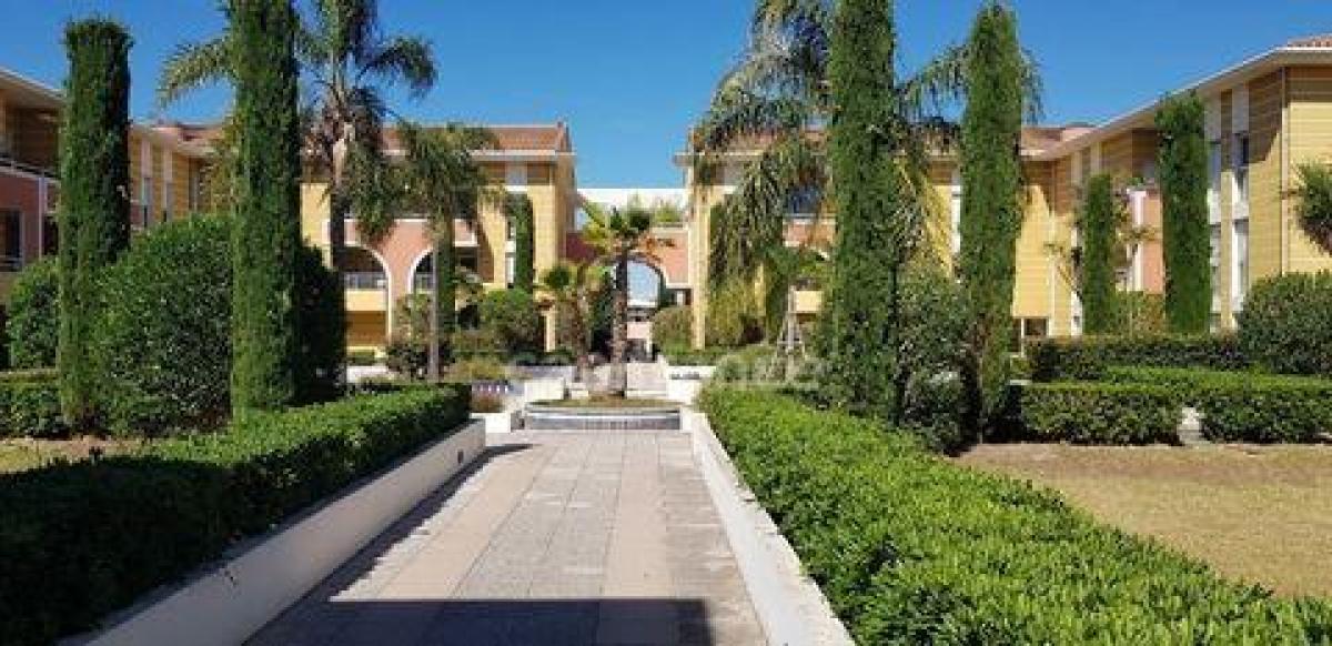 2 bedrooms Condo in Lattes, France No. 32419