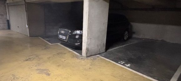 Парковка в Париж, Франция № 309947 4