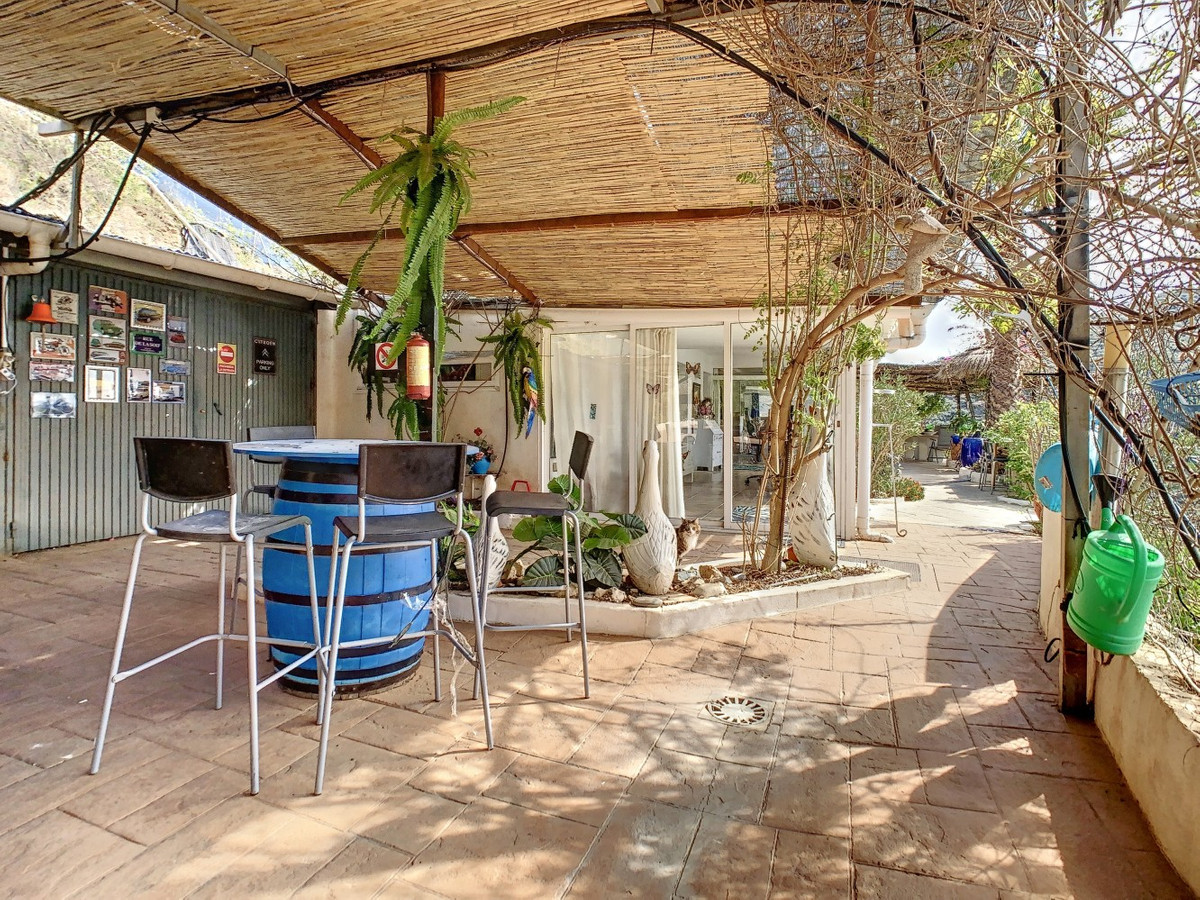 3 bedrooms House in Arenas, Spain No. 58088