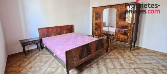 3 bedrooms House in Casteljaloux, France No. 104585 2