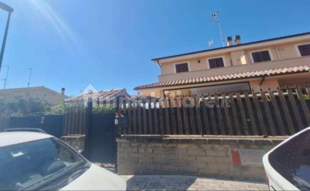 2 chambres Villa à Cerveteri, Italy No. 16722