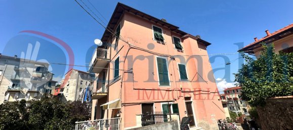 3 rooms Apartment in La Spezia, Italy No. 184316 3
