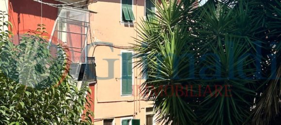3 rooms Apartment in La Spezia, Italy No. 184316 2