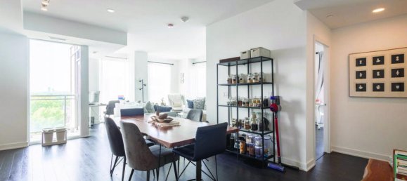 2 bedrooms Condo in Toronto, Canada No. 385 5