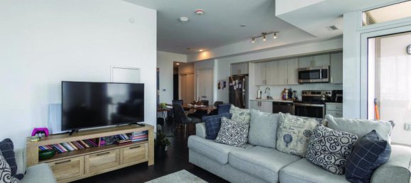 2 bedrooms Condo in Toronto, Canada No. 385 10