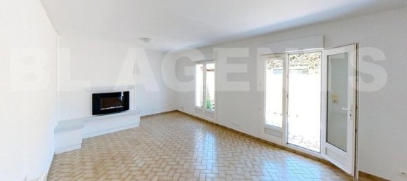 Casa de 2 dormitorios en Ecommoy, France No. 312154 2