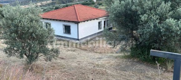 4 bedrooms Villa in Caulonia, Italy No. 340115 4