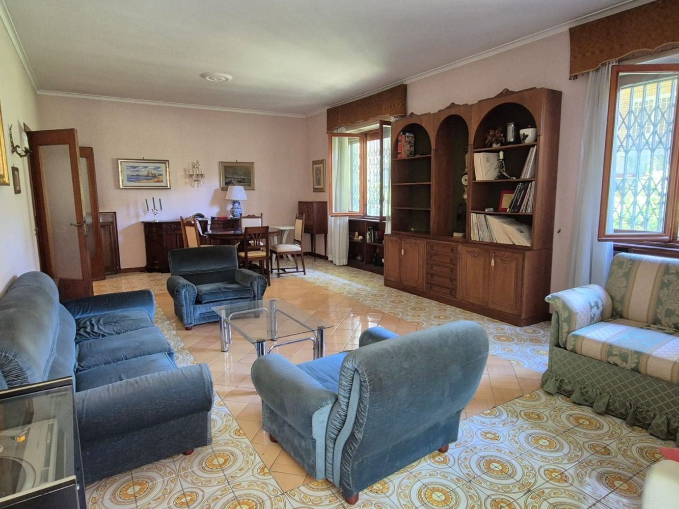 Apartamento de 4 habitaciónes en Rome, Italy No. 44855