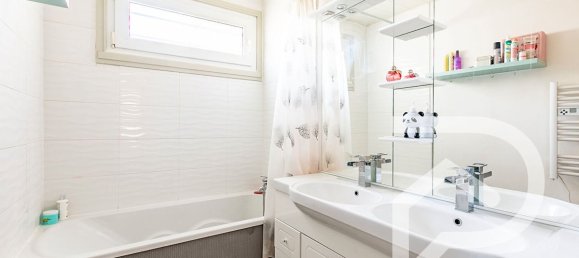 Casa de 3 dormitorios en Grandfresnoy, France No. 329680 10