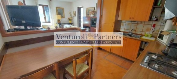 Villa de 5 dormitorios en Vestone, Italy No. 361360 4