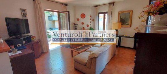 Villa de 5 dormitorios en Vestone, Italy No. 361360 2