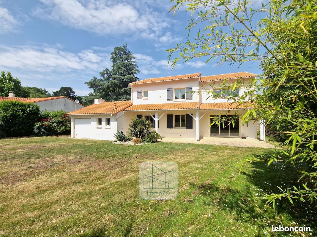 4 bedrooms House in Basse-Goulaine, France No. 337445