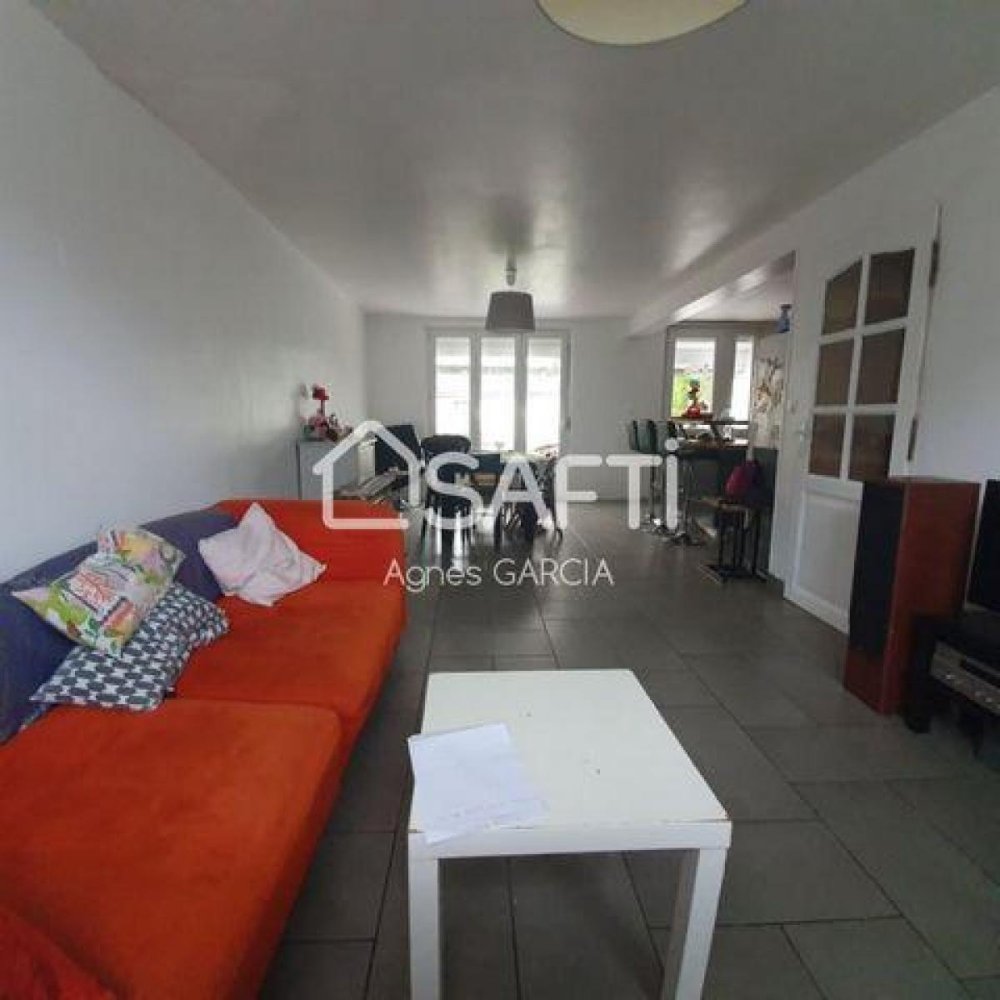 3 Schlafzimmer Haus in Harnes, France, Nr. 26721