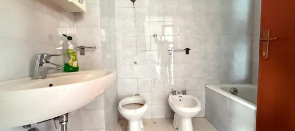 2 Schlafzimmer Wohnung in Rome, Italy, Nr. 291916 12