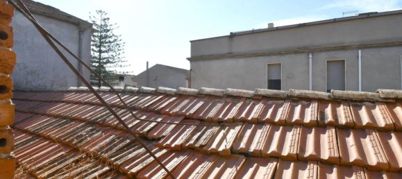 Casa de 6 habitaciónes en Quartucciu, Italy No. 165550 15