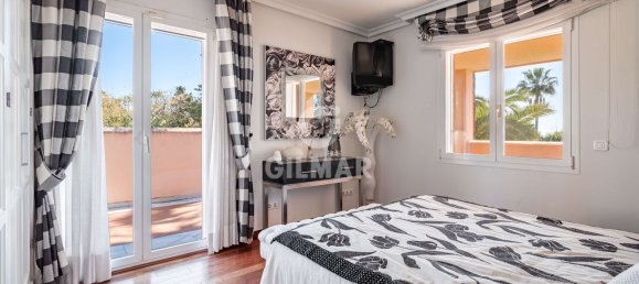 Вилла с 8 спальнями в Эстепона, Испания № 24234 33