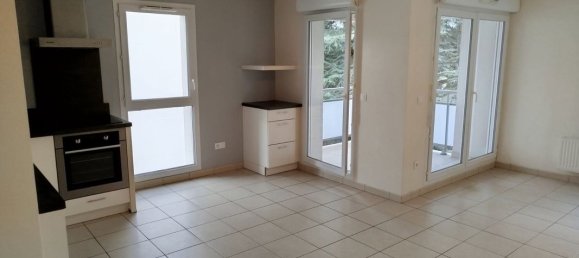 2 Schlafzimmer Wohnung in Vienne, France, Nr. 293806 2