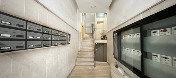 Квартира с 2 комнатами в Бари, Италия № 33913 8