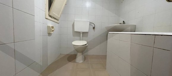 Квартира с 2 комнатами в Бари, Италия № 33913 6