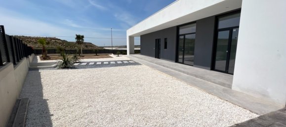 3 bedrooms Villa in Rio Park, Spain No. 2682 28