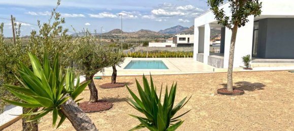 3 bedrooms Villa in Rio Park, Spain No. 2682 26