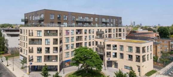 2 bedrooms Apartment in London, United Kingdom No. 12512 14