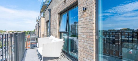 2 bedrooms Apartment in London, United Kingdom No. 12512 5