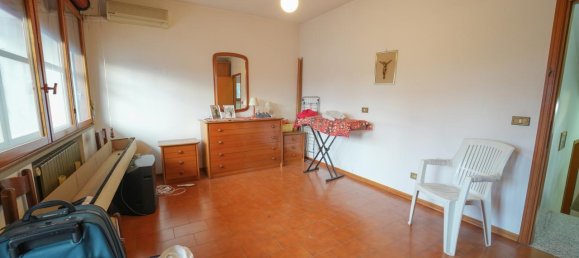 Casa de 8 divisões em San Mauro Pascoli, Italy N.º 31928 7