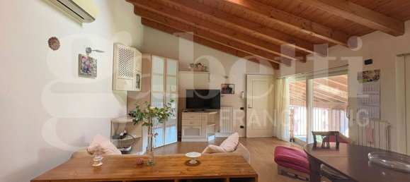 3 Schlafzimmer Wohnung in Pozzaglio ed Uniti, Italy, Nr. 361944 5