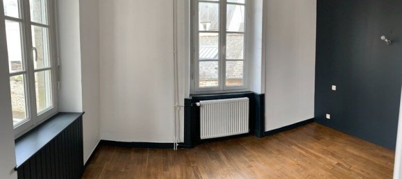 Casa de 2 dormitorios en Fougeres, France No. 200218 10